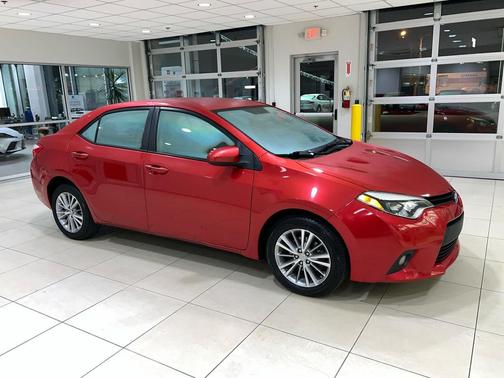 2014 Toyota Corolla LE Plus