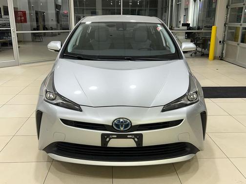 2020 Toyota Prius LE