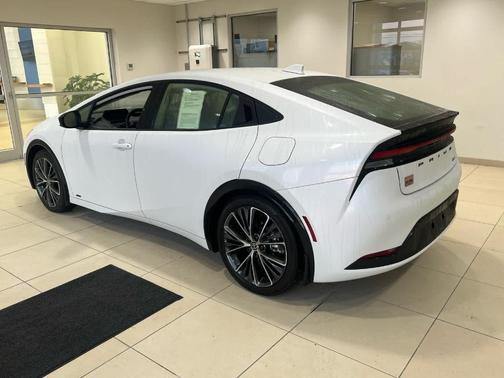 2024 Toyota Prius XLE
