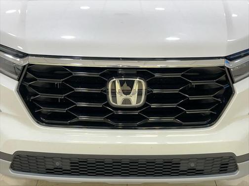2023 Honda Pilot Touring 8-Passenger