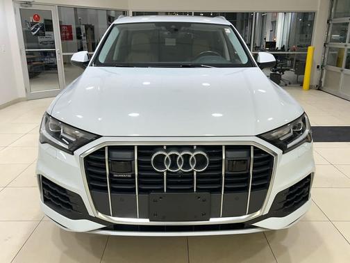 2022 Audi Q7 55 Premium Plus