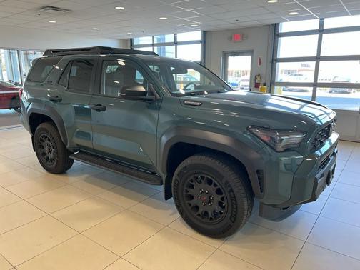 2025 Toyota 4Runner TRD Off Road