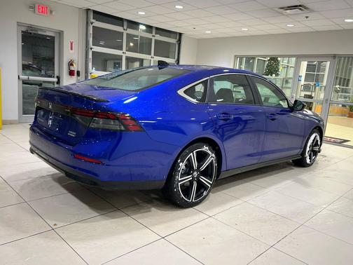 2025 Honda Accord Hybrid Base