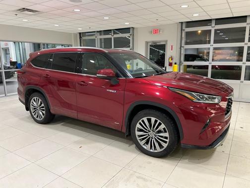 2021 Toyota Highlander Hybrid Platinum