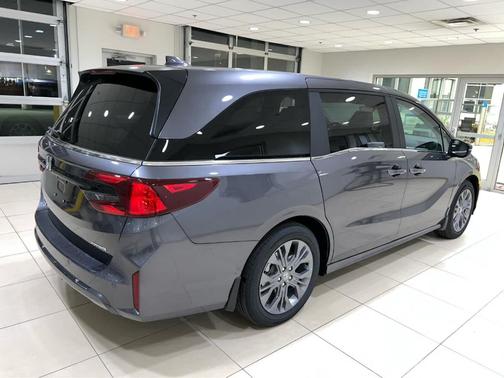 2025 Honda Odyssey Touring