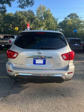2019 Nissan Pathfinder SV