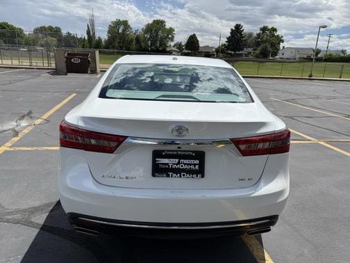 2016 Toyota Avalon XLE Premium