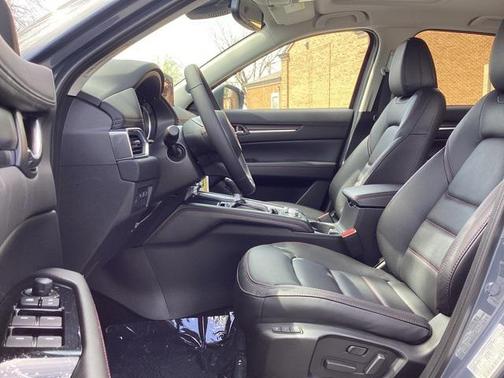 2025 Mazda CX-5 Carbon Edition