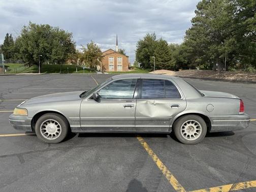 1999 Ford Crown Victoria LX