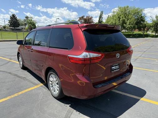 2015 Toyota Sienna SE
