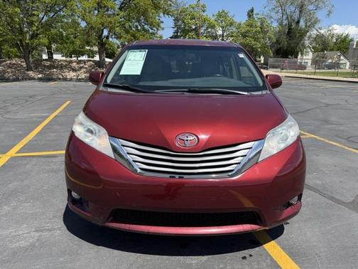 2015 Toyota Sienna SE