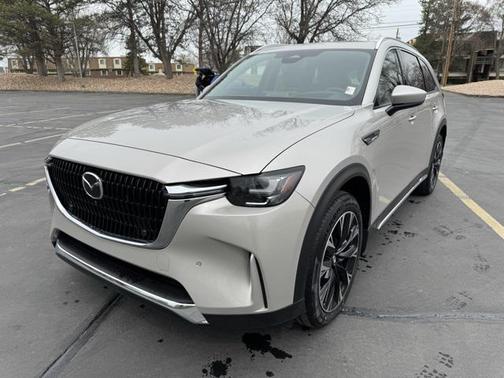 2025 Mazda CX-90 PHEV Premium Plus