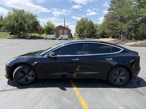 2019 Tesla Model 3 Standard Range Plus