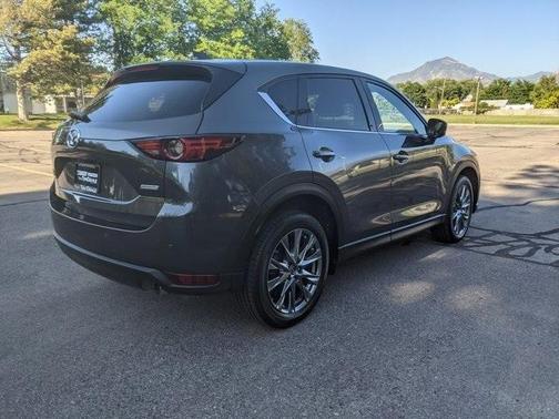 Photo 4 of 17 of 2019 Mazda CX-5 Signature