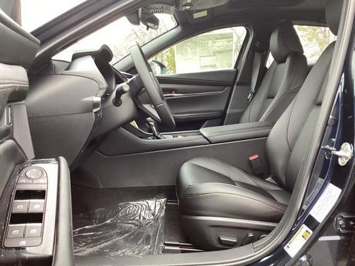 2025 Mazda Mazda3 FWD w/Preferred Package