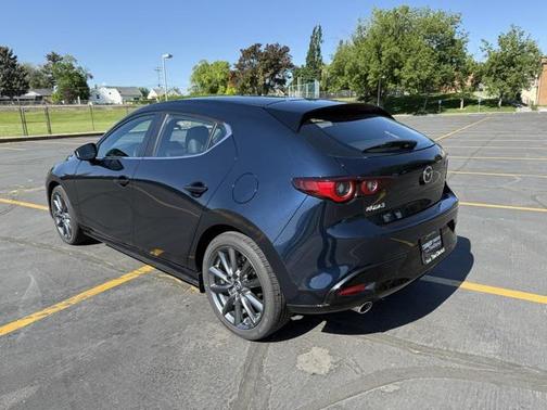 2025 Mazda Mazda3 FWD w/Preferred Package