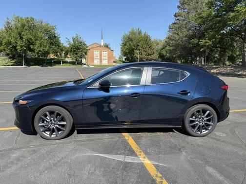 2025 Mazda Mazda3 FWD w/Preferred Package