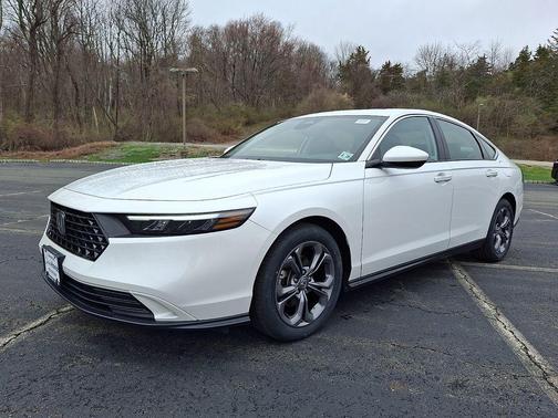 White 2023 Honda Accord EX