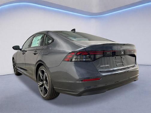Meteorite Gray Metallic 2026 Honda Accord SE