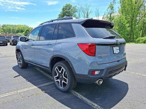 Sonic Gray Pearl 2023 Honda Passport Elite
