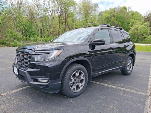 Crystal Black Pearl 2022 Honda Passport TrailSport