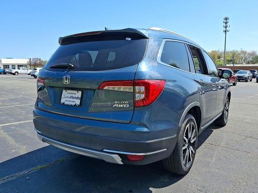 Blue 2019 Honda Pilot Elite