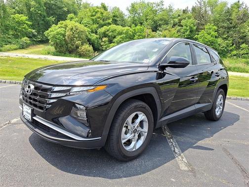 2022 Hyundai TUCSON SE