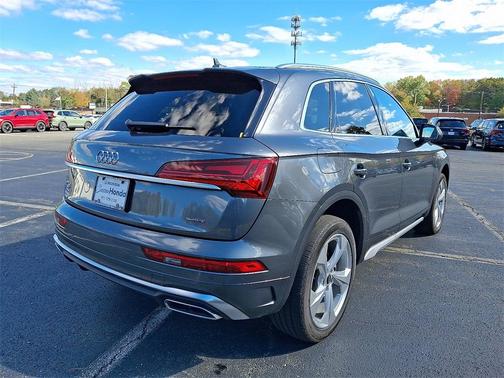 2023 Audi Q5 45 S line quattro Premium
