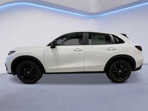 Platinum White Pearl 2027 Honda HR-V Sport