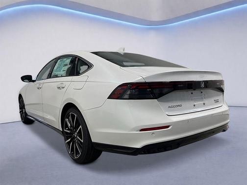 Platinum White Pearl 2026 Honda Accord Hybrid Touring