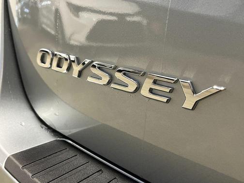 Solar Silver Metallic 2026 Honda Odyssey EX-L