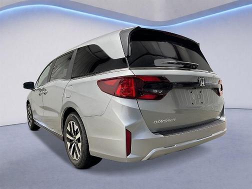 Solar Silver Metallic 2026 Honda Odyssey EX-L