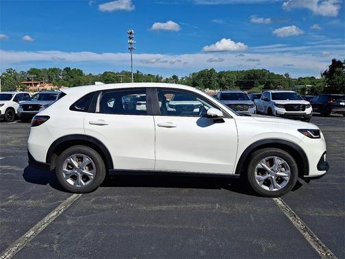2025 Honda HR-V LX