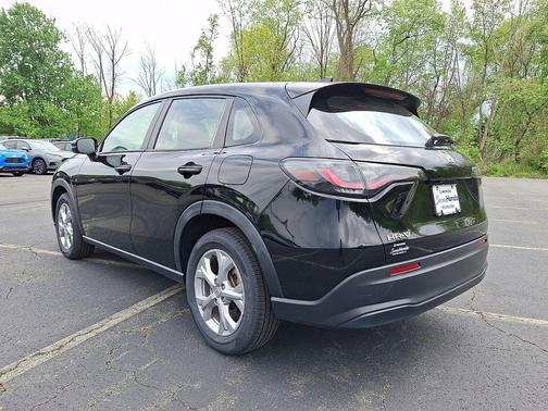 Black 2023 Honda HR-V LX