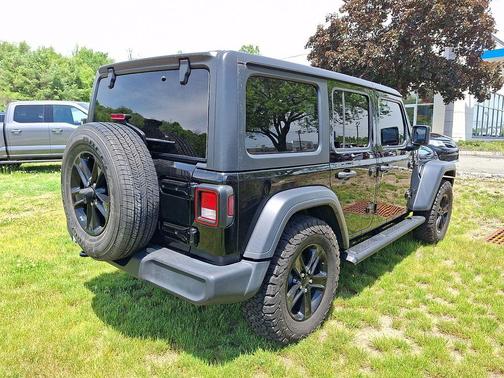Black Clearcoat 2020 Jeep Wrangler Unlimited Sport Altitude