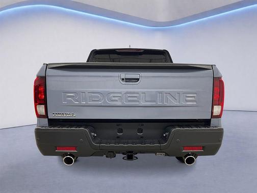 Sonic Gray Pearl 2026 Honda Ridgeline Black Edition