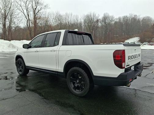 2025 Honda Ridgeline Black Edition
