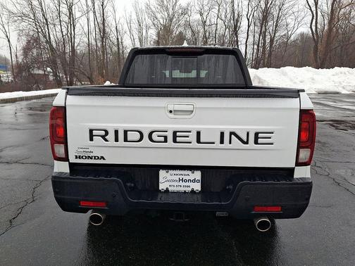 2025 Honda Ridgeline Black Edition