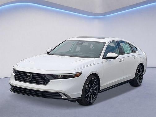 Platinum White Pearl 2026 Honda Accord Hybrid Touring