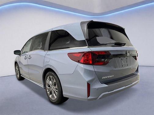 Sonic Gray Pearl 2026 Honda Odyssey Touring