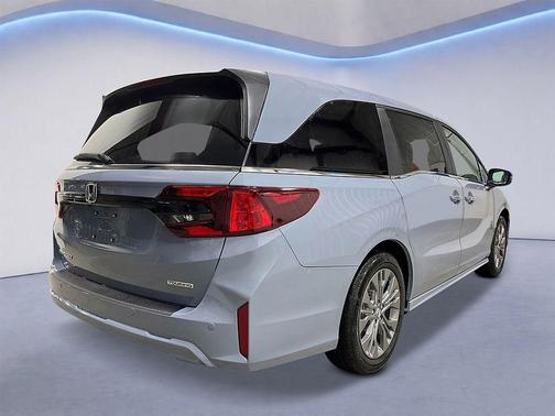 Sonic Gray Pearl 2026 Honda Odyssey Touring