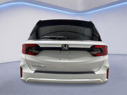 Platinum White Pearl 2026 Honda Odyssey EX-L