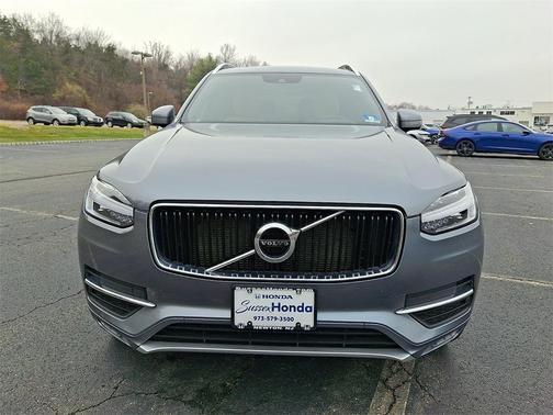 2019 Volvo XC90 T6 Momentum
