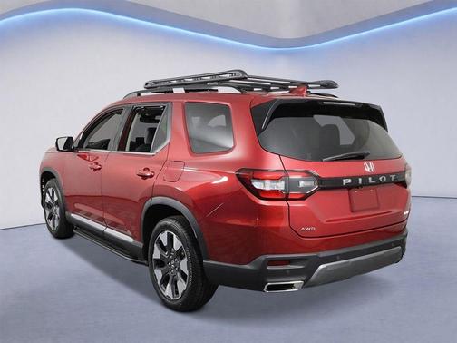 Radiant Red Metallic II 2026 Honda Pilot Elite