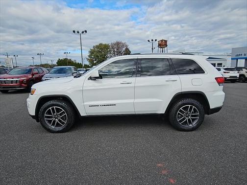 2020 Jeep Grand Cherokee Laredo E 4x4