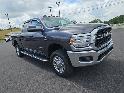 2022 RAM 2500 Tradesman Crew Cab 4x4 64' Box