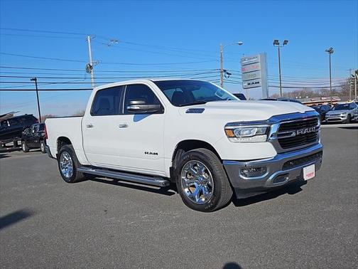 2019 RAM 1500 Big Horn/Lone Star Crew Cab 4x4 57' Box