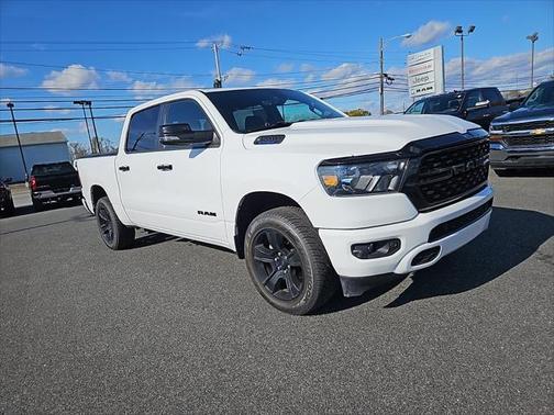 2023 RAM 1500 Big Horn Crew Cab 4x4 57' Box