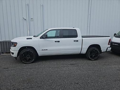 2023 RAM 1500 Big Horn Crew Cab 4x4 57' Box