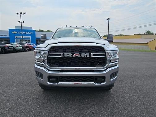 2023 RAM 2500 Tradesman Crew Cab 4x4 64' Box